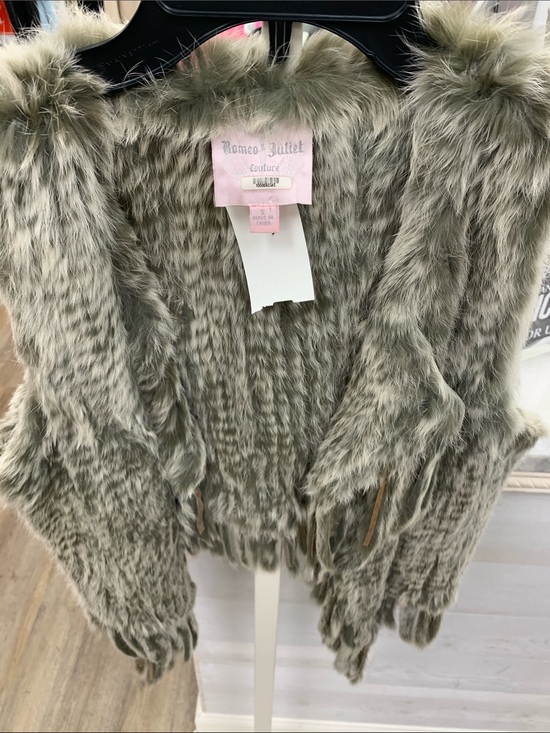 Romeo & Juliet Couture Jackets & Blazers - Romeo & Juliet Couture Olive Taupe Faux Fur Vest